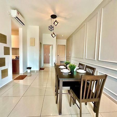 Seasons Luxury Apartment By Jk Home Johor Bahru Kültér fotó