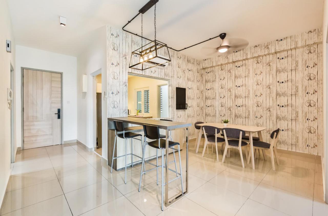 Seasons Luxury Apartment By Jk Home Johor Bahru Kültér fotó